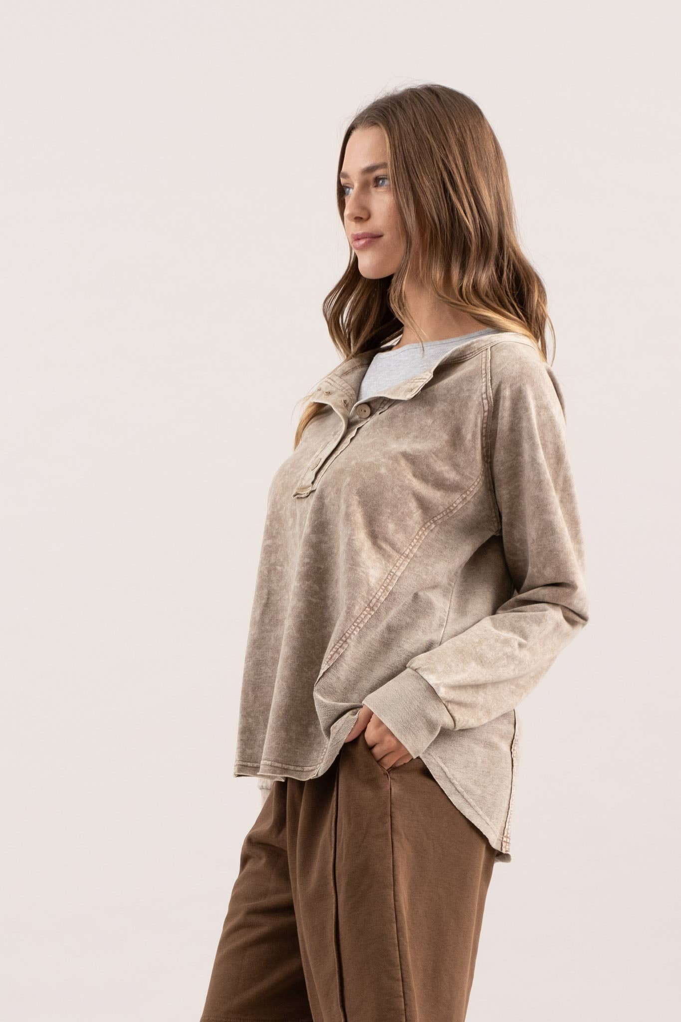 Brown Washed Henly