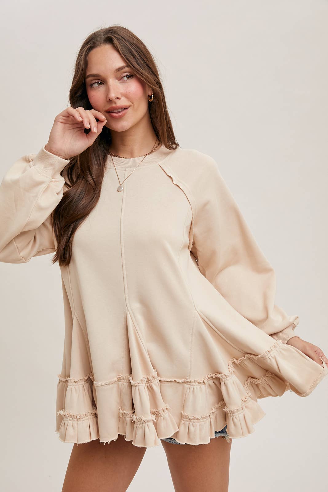 FRENCH TERRY RUFFLED TIERED HEM TUNIC SWEATSHIRT: ASH / M