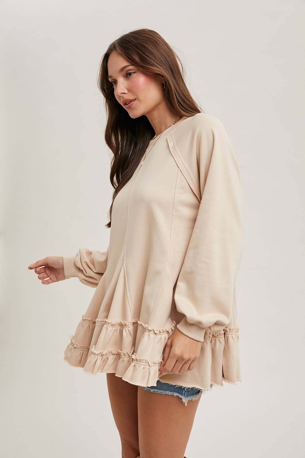 FRENCH TERRY RUFFLED TIERED HEM TUNIC SWEATSHIRT: ASH / M