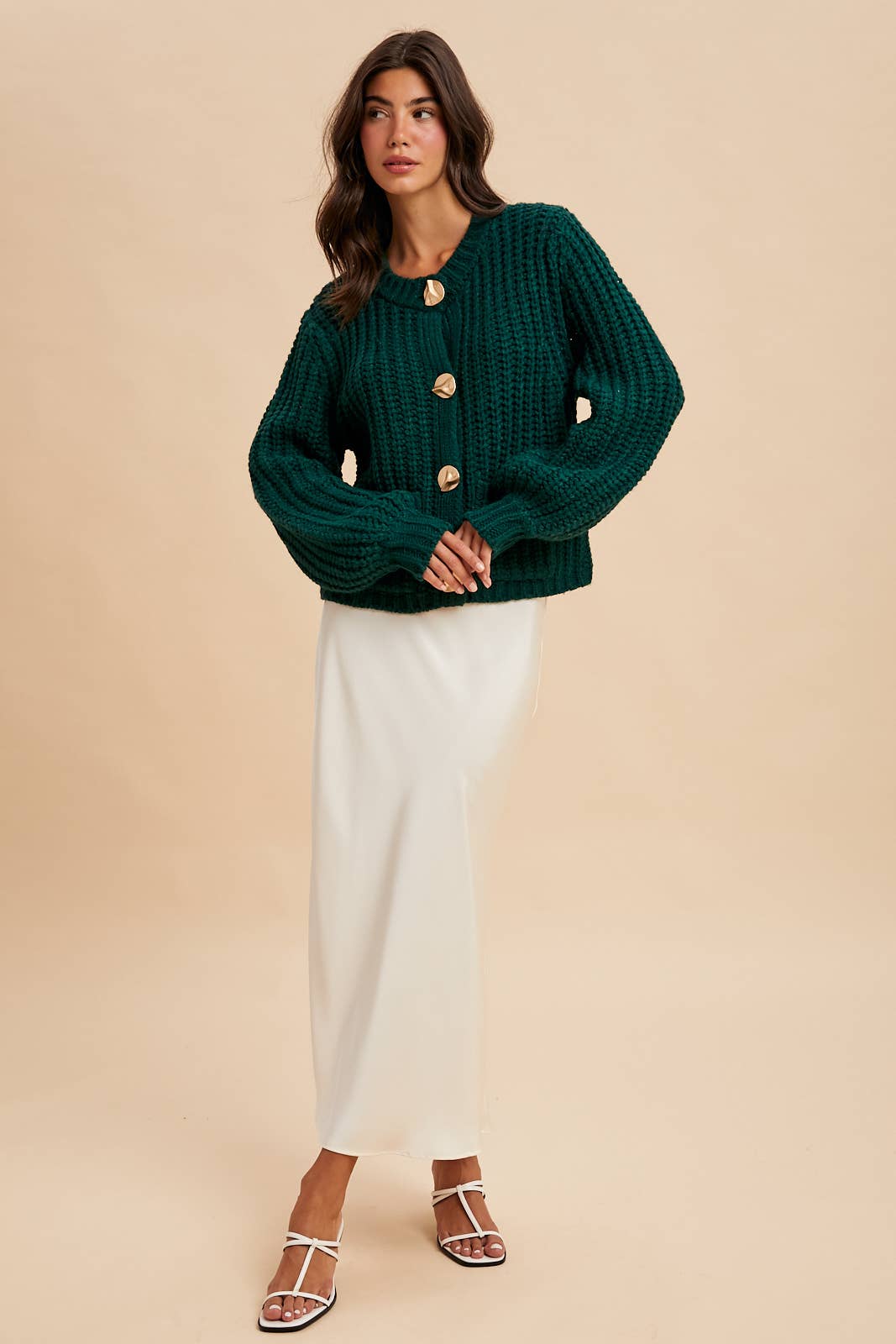 CHUNKY STATEMENT BUTTON CABLE KNIT CARDIGAN: MOCHA MOUSSE / S