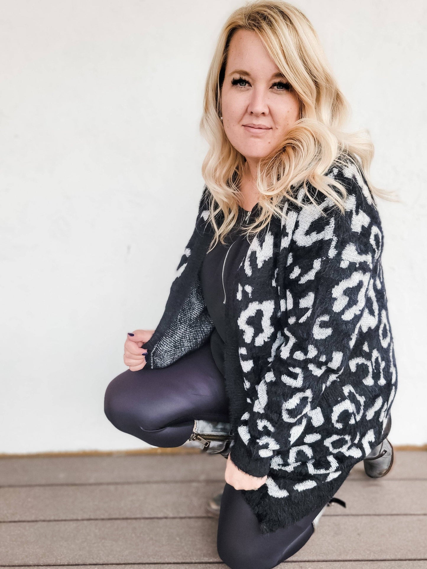 Leapord Cardigan - Black on White