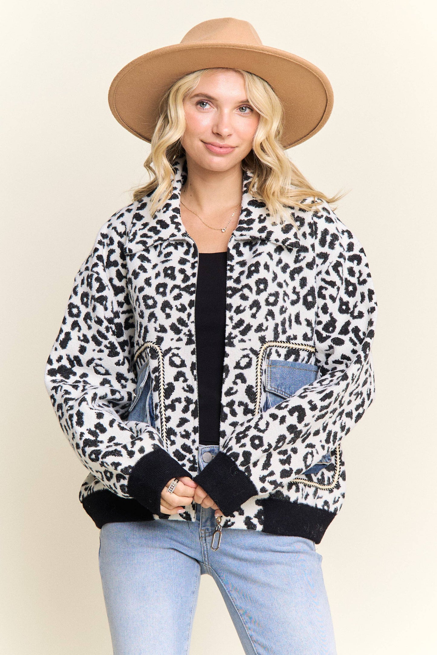LESW4150-LEOPARD PRINT JACKET WITH DENIM POCKETS: Brown / ONESIZE(6)