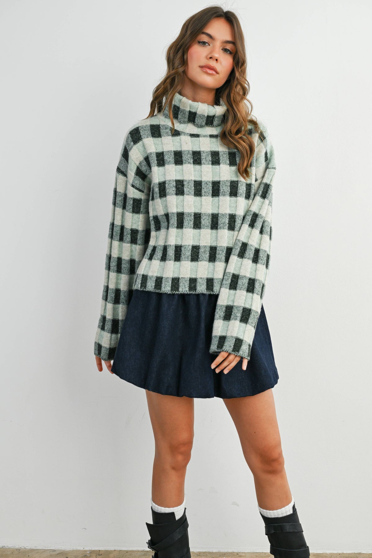 Fall Check Turtleneck Sweater - BMW7532: TAUPE MULTI / M