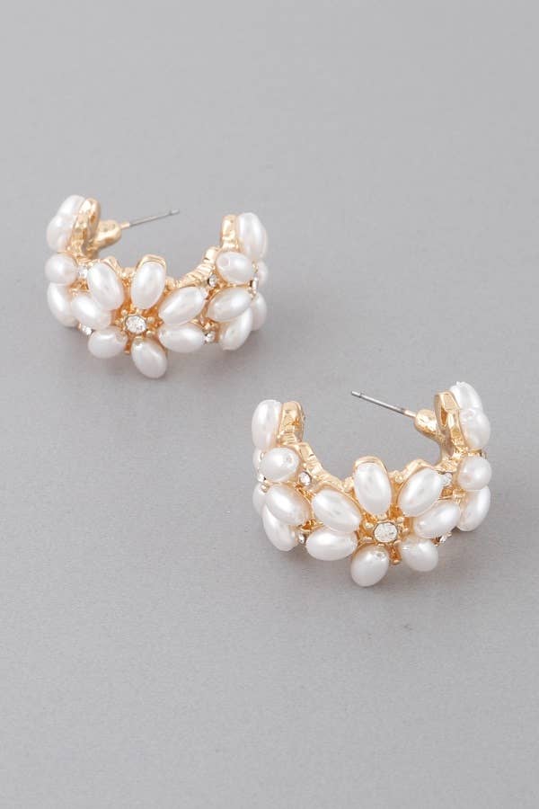 Pearl Flower Hoop Earrings: Gold Cream