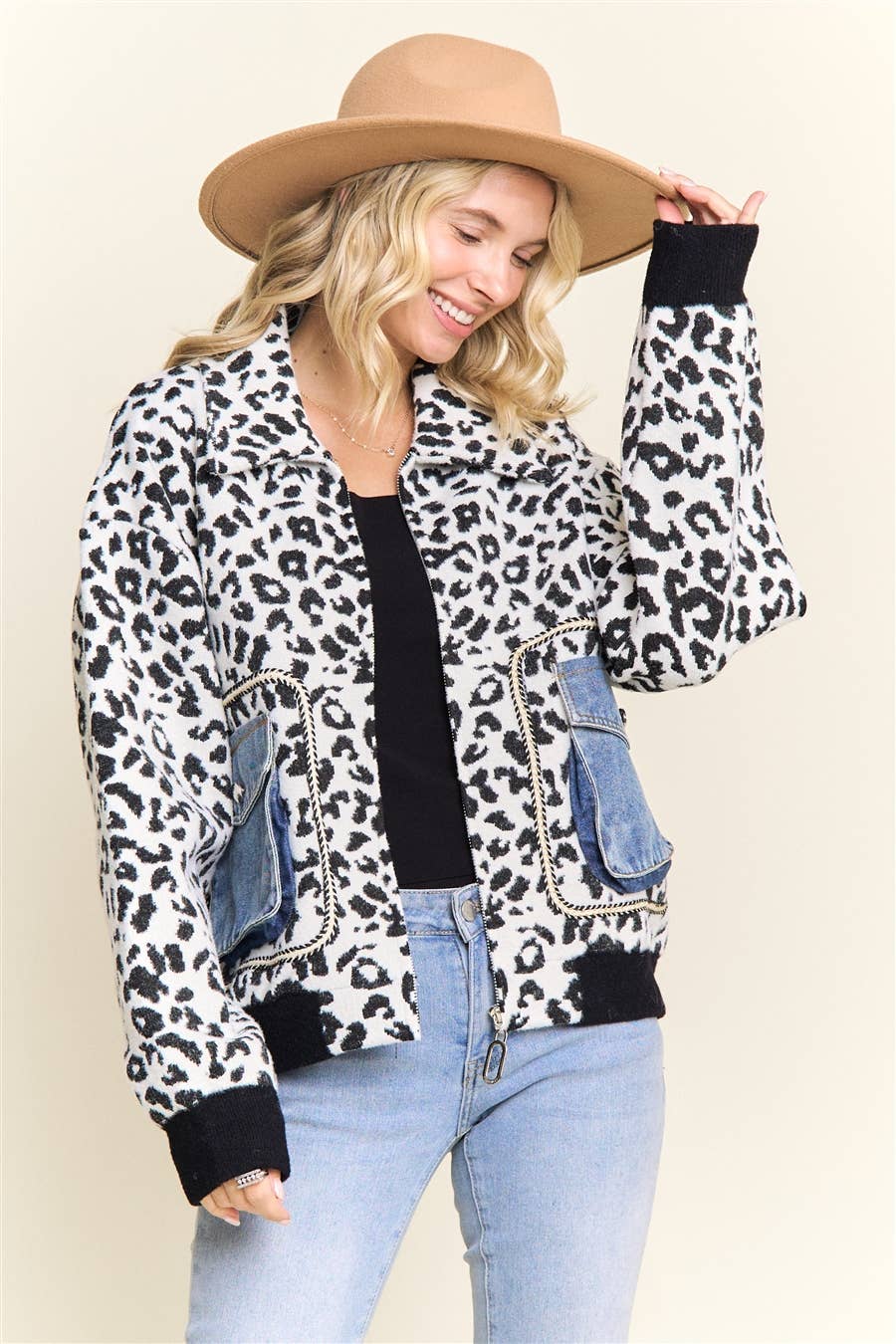 LESW4150-LEOPARD PRINT JACKET WITH DENIM POCKETS: Brown / ONESIZE(6)