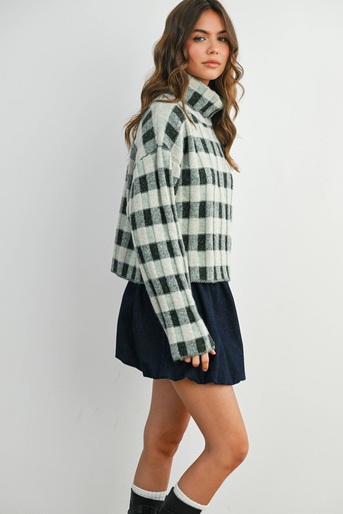Fall Check Turtleneck Sweater - BMW7532: TAUPE MULTI / M