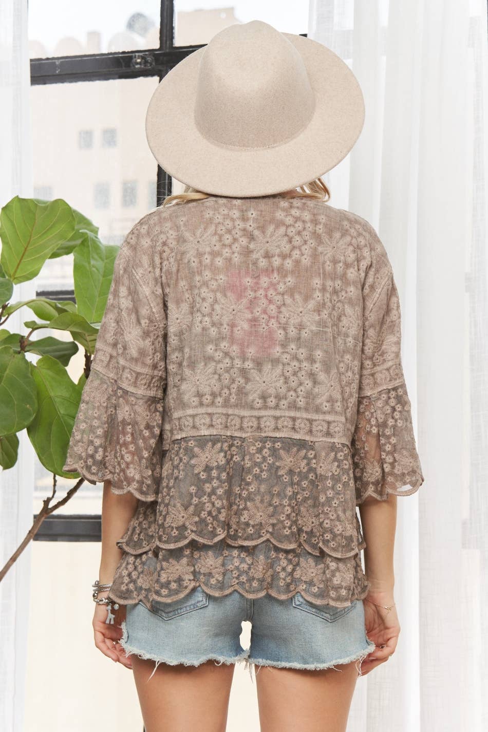 LET3907- BELL SLEEVE LACE TOP: KHAKI / S/M-M/L(3-3)