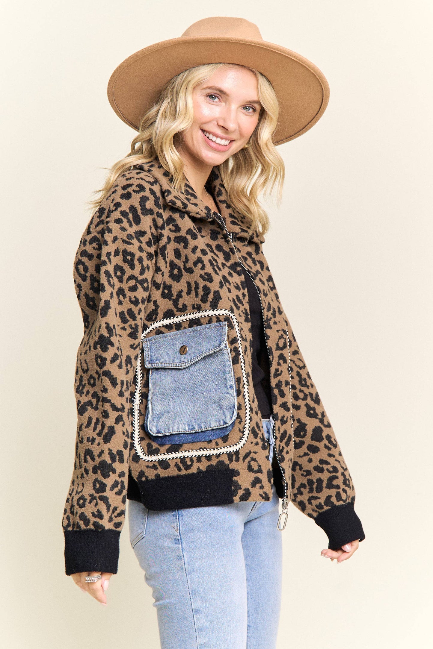 LESW4150-LEOPARD PRINT JACKET WITH DENIM POCKETS: Brown / ONESIZE(6)