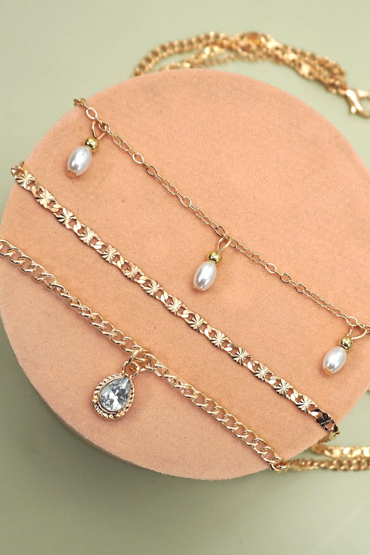 MULTI LAYER STONE CHAIN TEARDROP CHARM NECKLACE | 40NK9637: GOLD