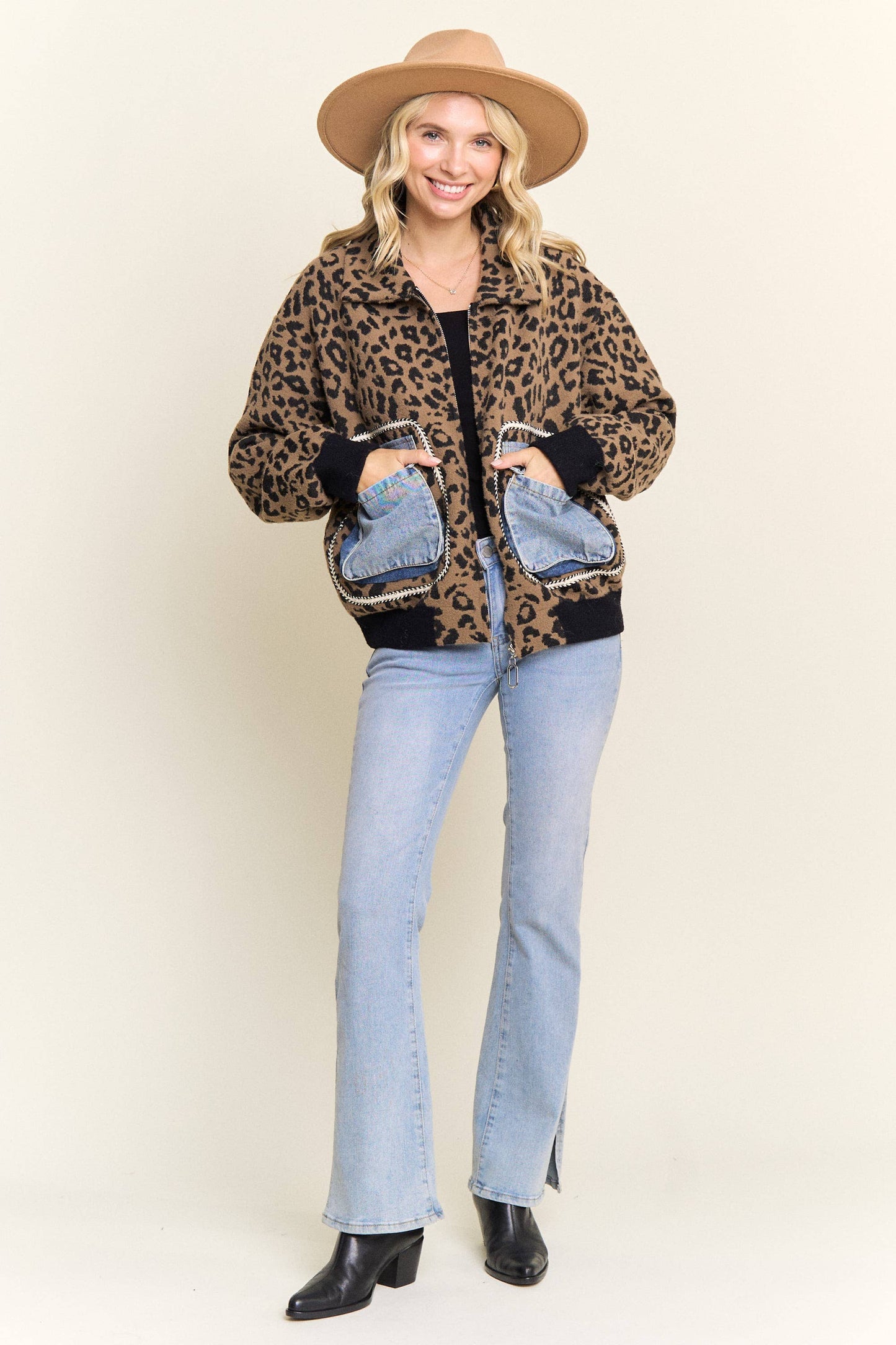 LESW4150-LEOPARD PRINT JACKET WITH DENIM POCKETS: Brown / ONESIZE(6)