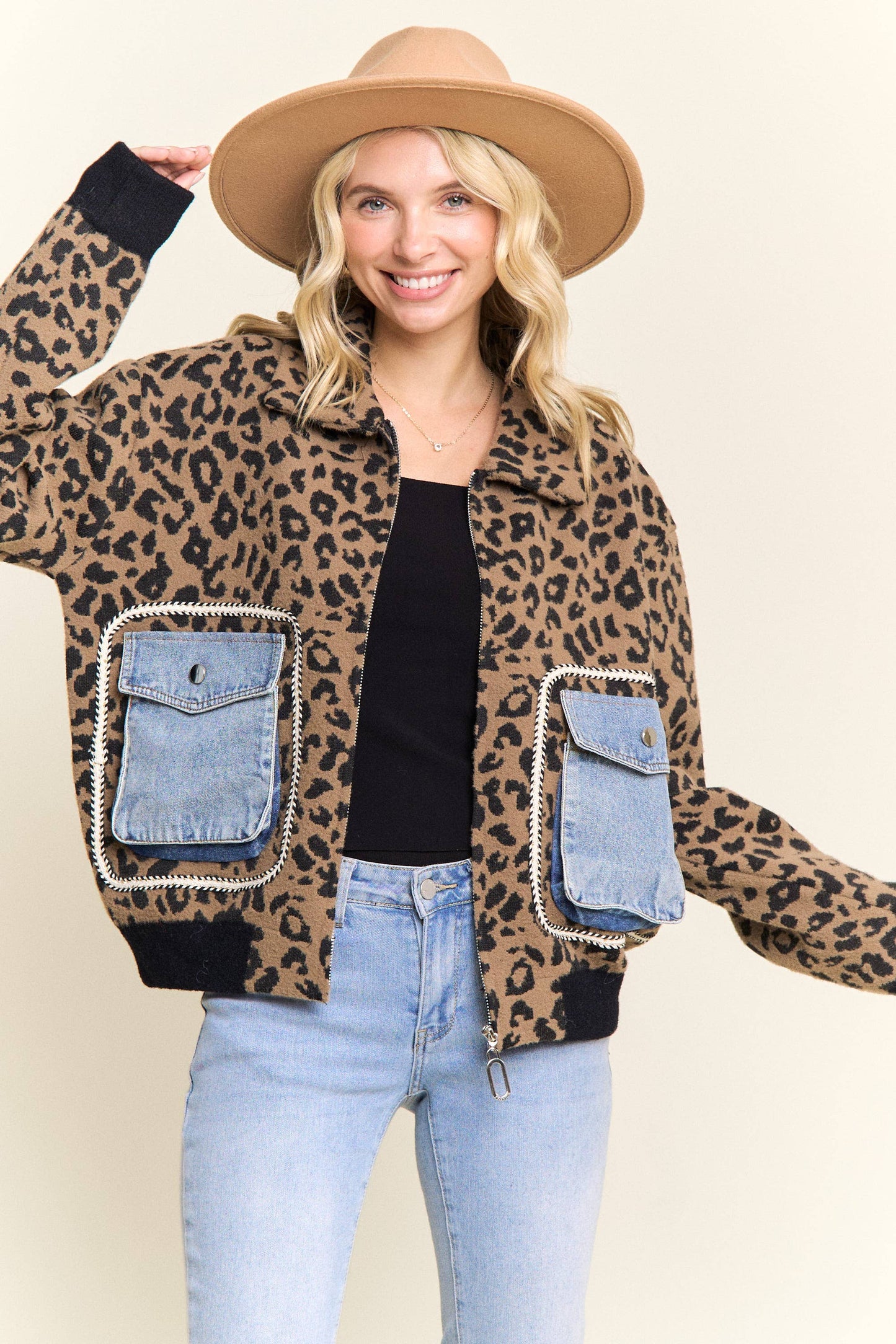 LESW4150-LEOPARD PRINT JACKET WITH DENIM POCKETS: Brown / ONESIZE(6)