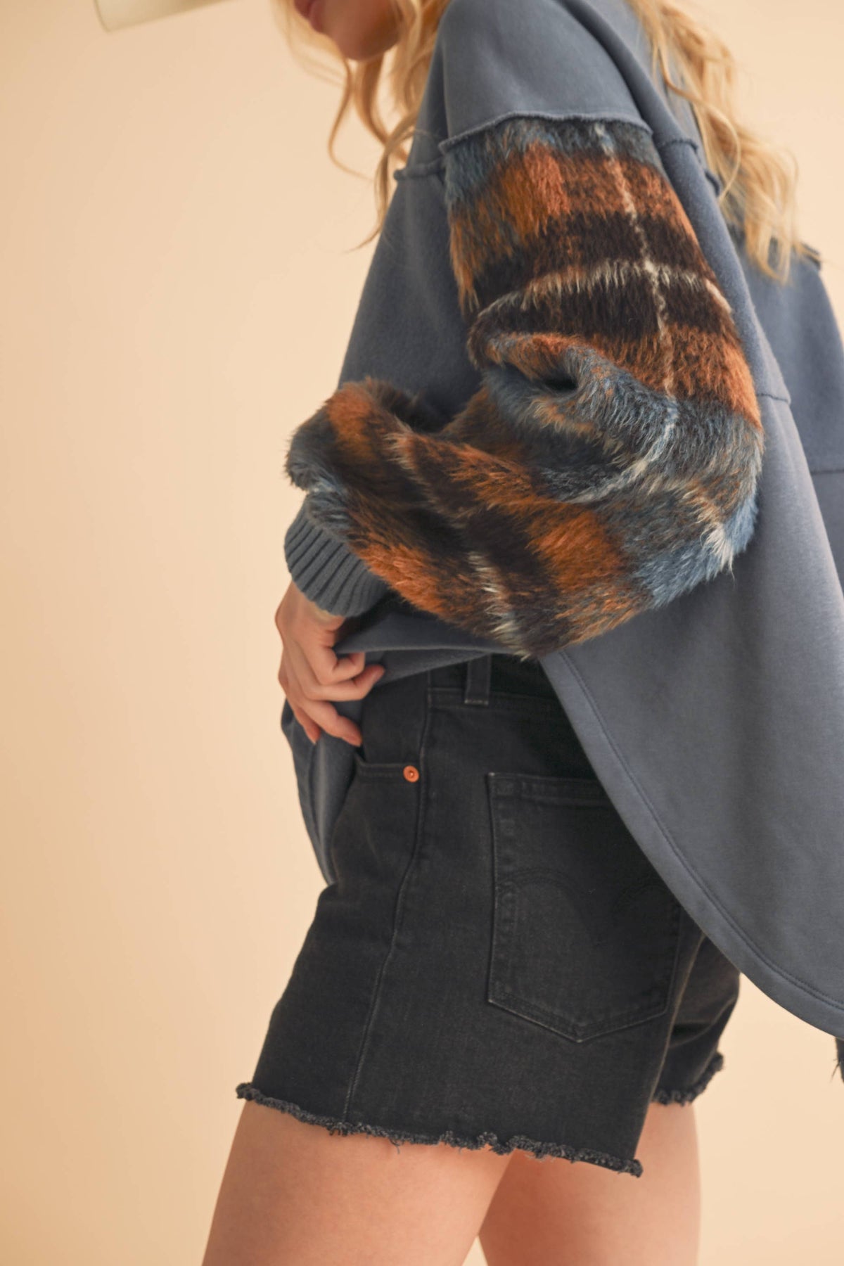 9103FK Malva Plaid Pullover Sweater: Slate Blue / Contemporary / L