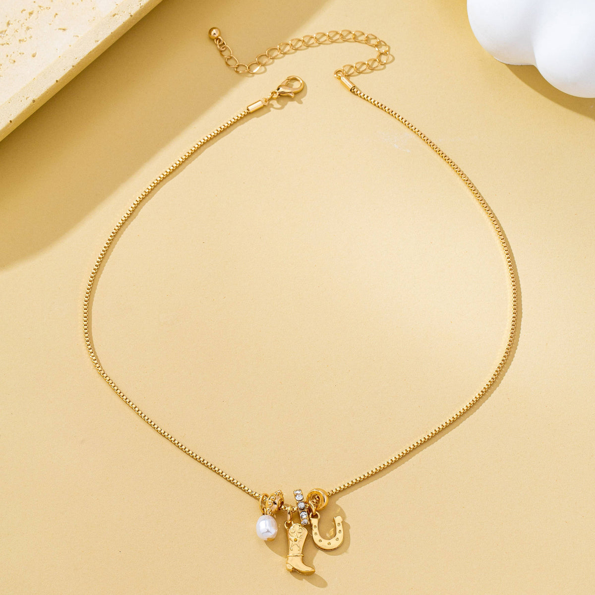 Western Boot Horseshoe Pearl Charm Necklace | 80N93161: Gold