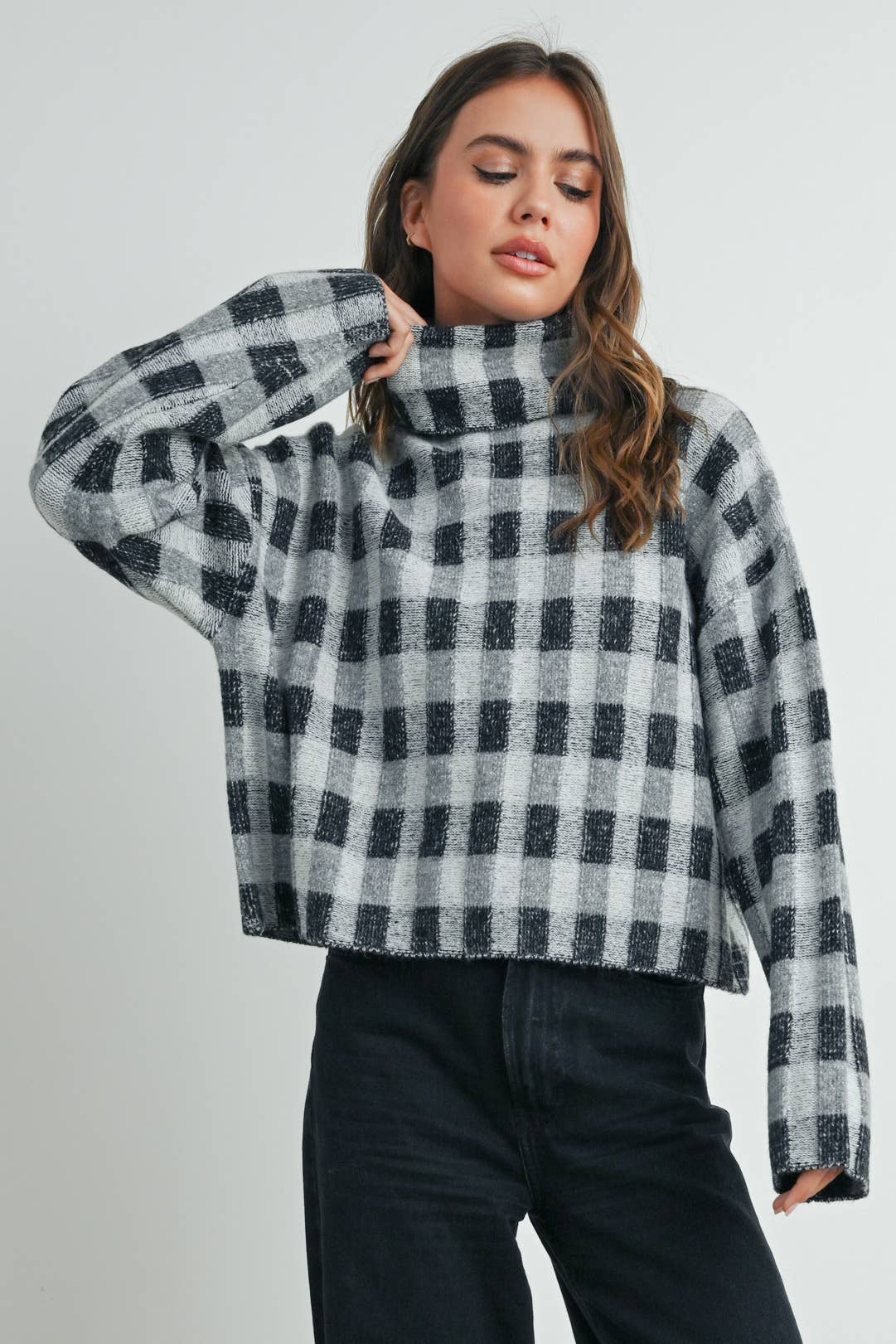 Fall Check Turtleneck Sweater - BMW7532: TAUPE MULTI / M