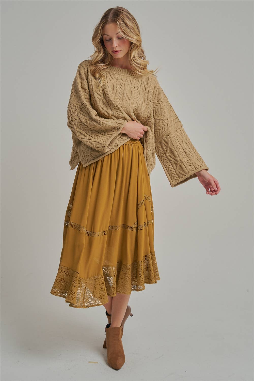 CRINKLED WOVEN BOHO MIDI SKIRT _JLB80101-01: OLIVE / S-M-L(2-2-2)