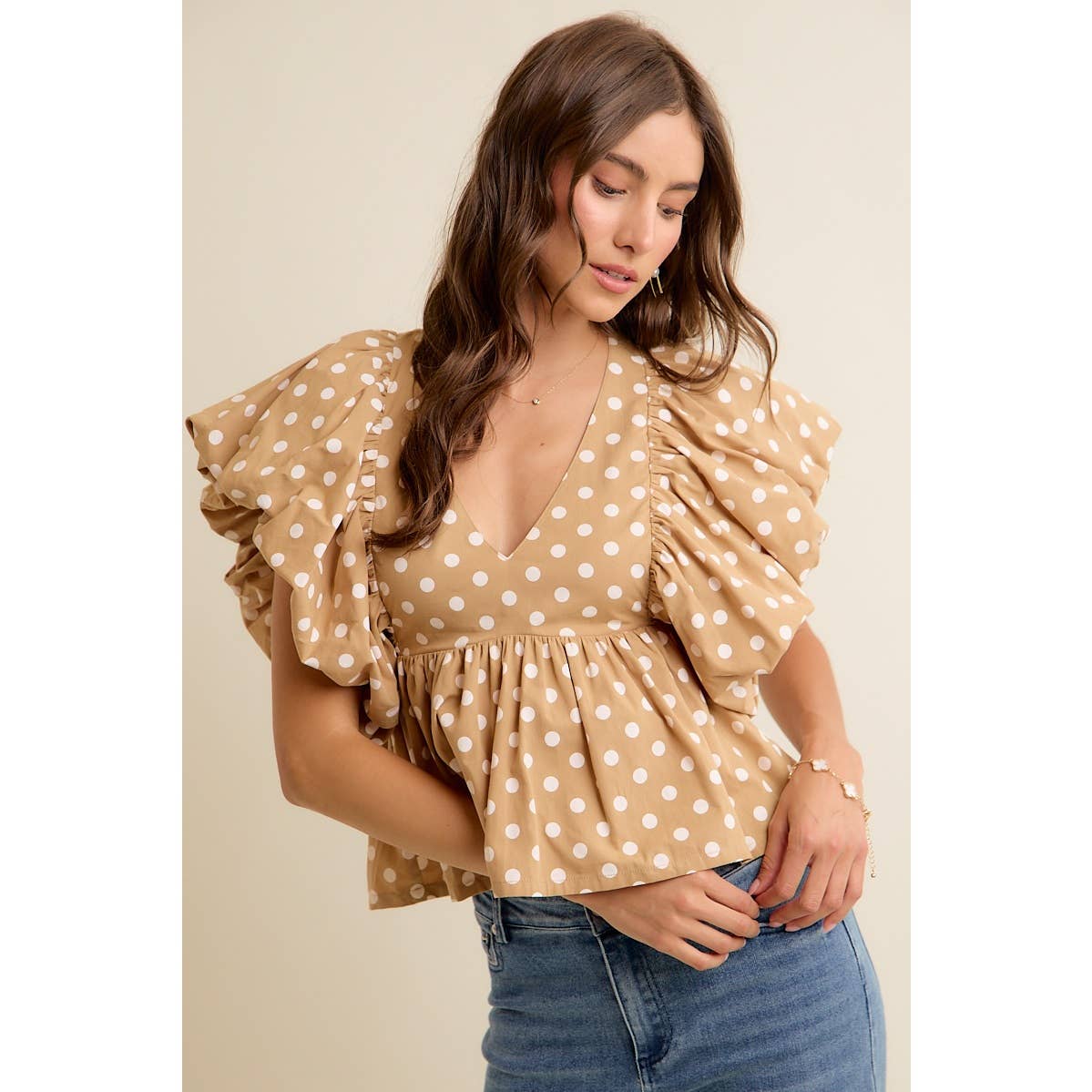 POLKA DOT BUBBLE SLEEVES BACK SMOCKED LINED BLOUSE TOP: BEIGE/WHITE / L