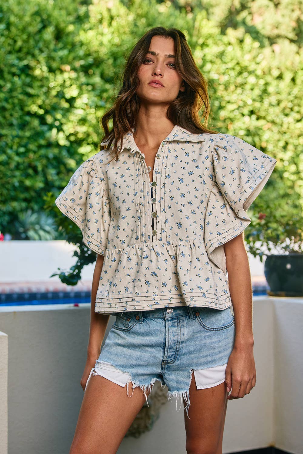 IT2337F | Ruffle Sleeves Pintuck Detail Floral Print Top: SAND/BLUE / S-M-L (2-2-2)