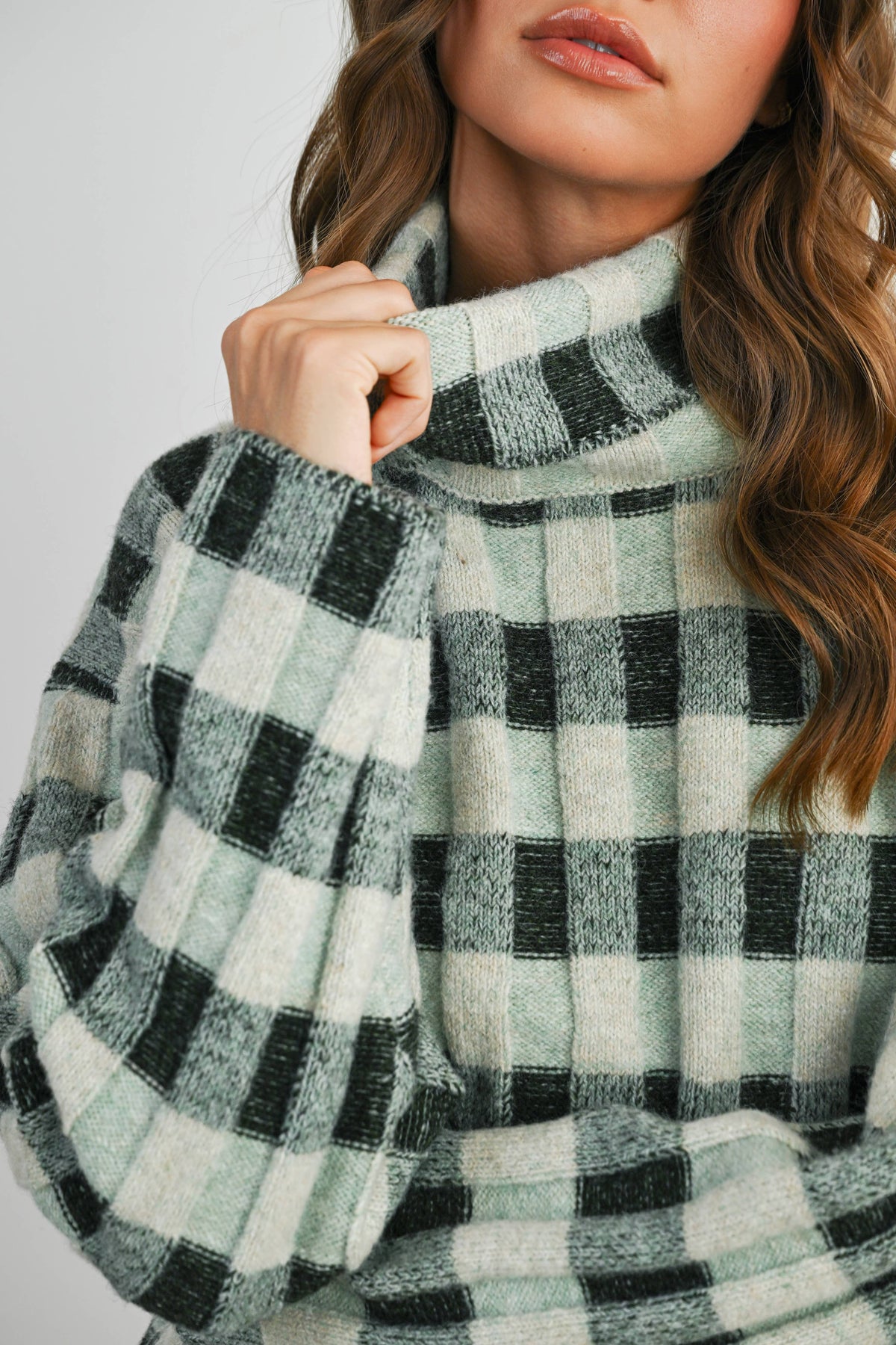 Fall Check Turtleneck Sweater - BMW7532: TAUPE MULTI / L