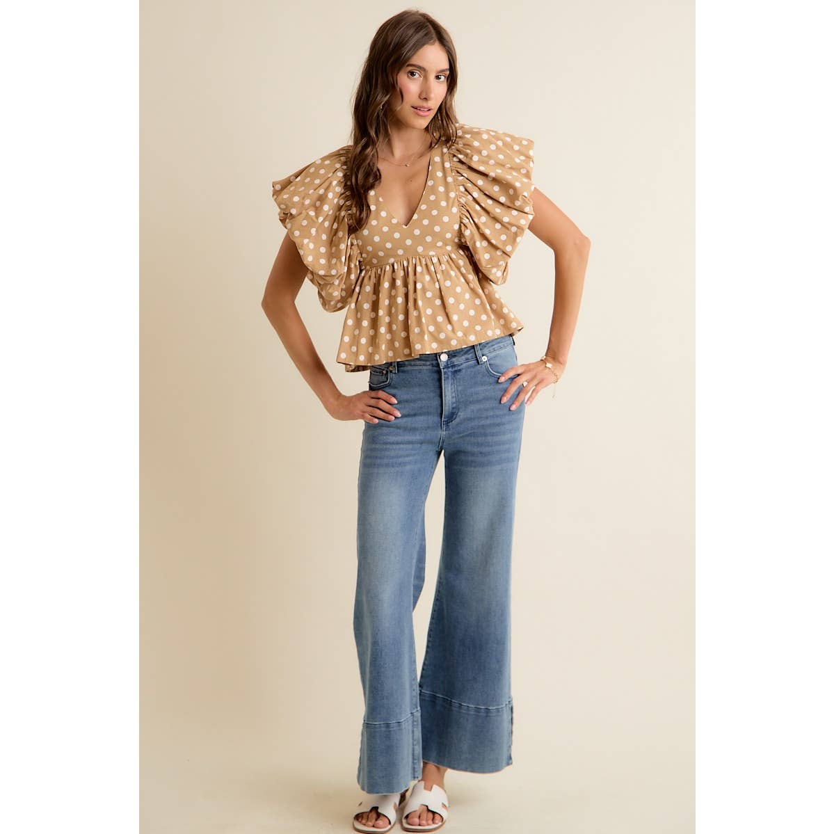 POLKA DOT BUBBLE SLEEVES BACK SMOCKED LINED BLOUSE TOP: BEIGE/WHITE / L