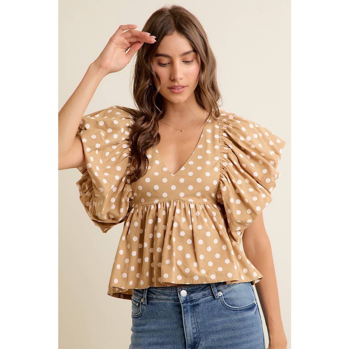 POLKA DOT BUBBLE SLEEVES BACK SMOCKED LINED BLOUSE TOP: BEIGE/WHITE / L