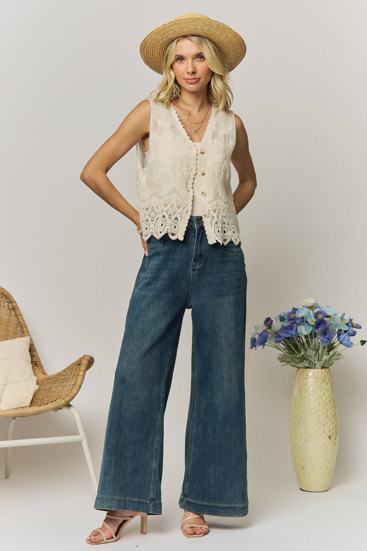 BOHO FLORAL CROCHET LACE VEST- LET4303: Beige / ONESIZE(6)