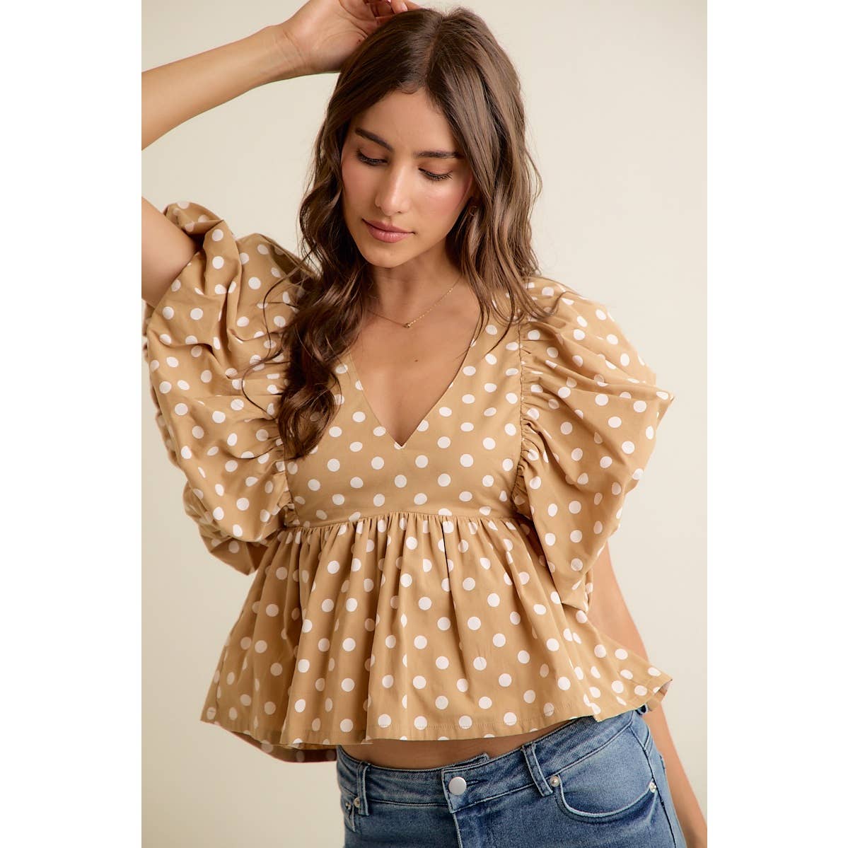 POLKA DOT BUBBLE SLEEVES BACK SMOCKED LINED BLOUSE TOP: BEIGE/WHITE / L