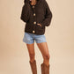CHUNKY STATEMENT BUTTON CABLE KNIT CARDIGAN: MOCHA MOUSSE / S