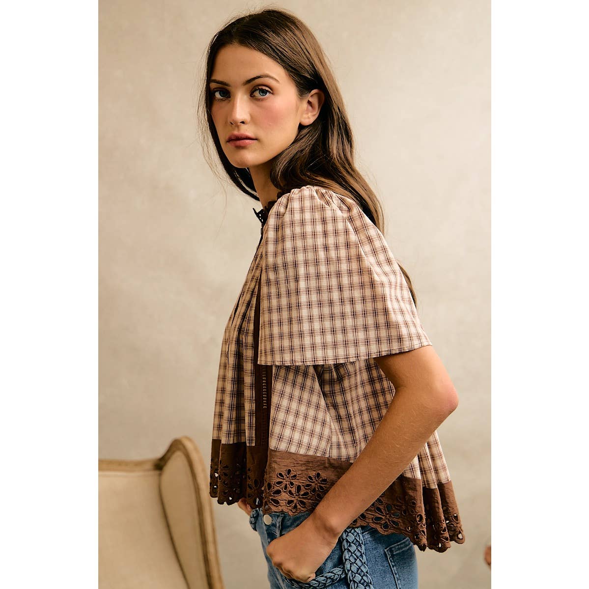 COTTON CHECK LACE TRIM FLUTTER SLEEVES BLOUSE TOP: BROWN / L
