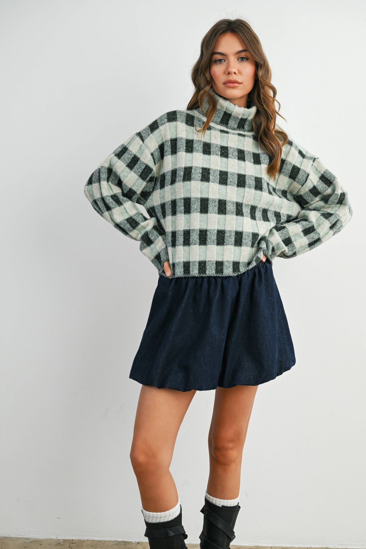 Fall Check Turtleneck Sweater - BMW7532: TAUPE MULTI / L