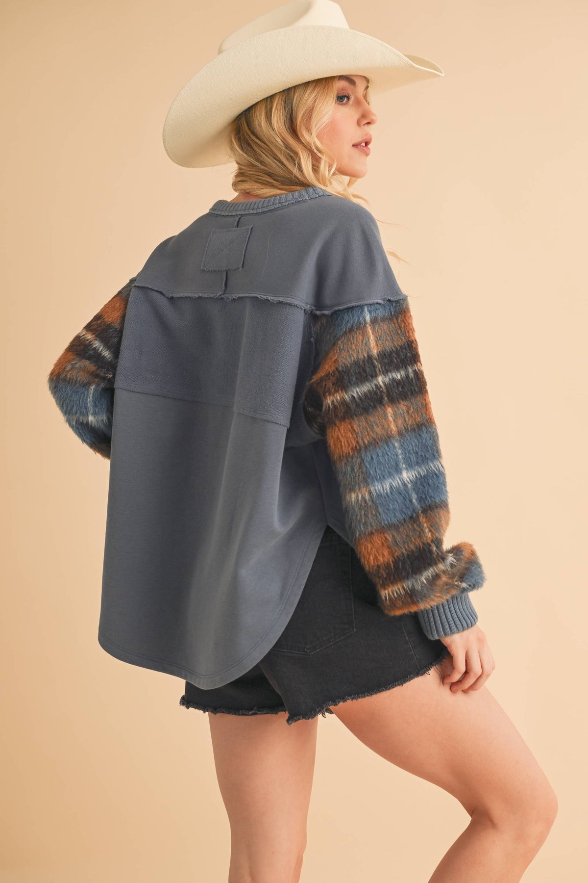 9103FK Malva Plaid Pullover Sweater: Slate Blue / Contemporary / S