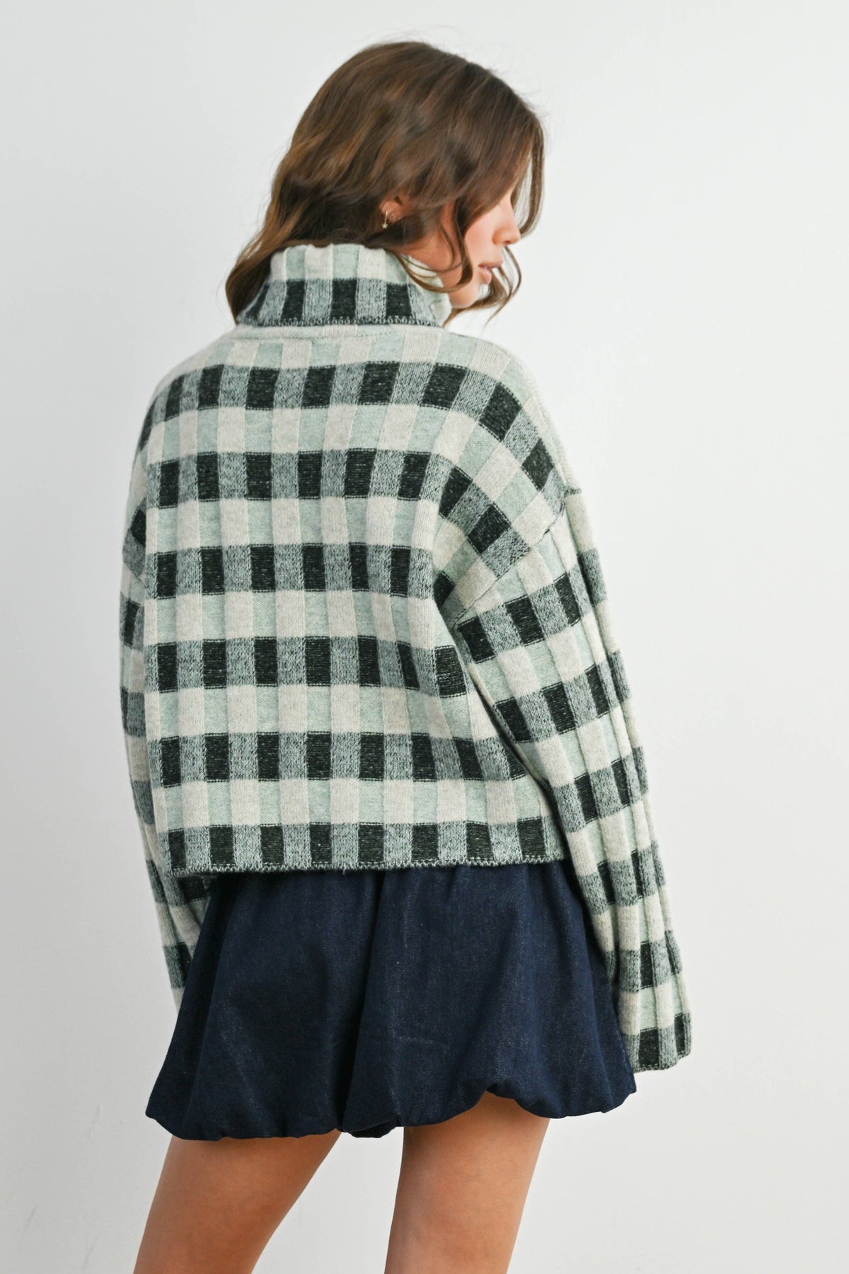 Fall Check Turtleneck Sweater - BMW7532: TAUPE MULTI / M