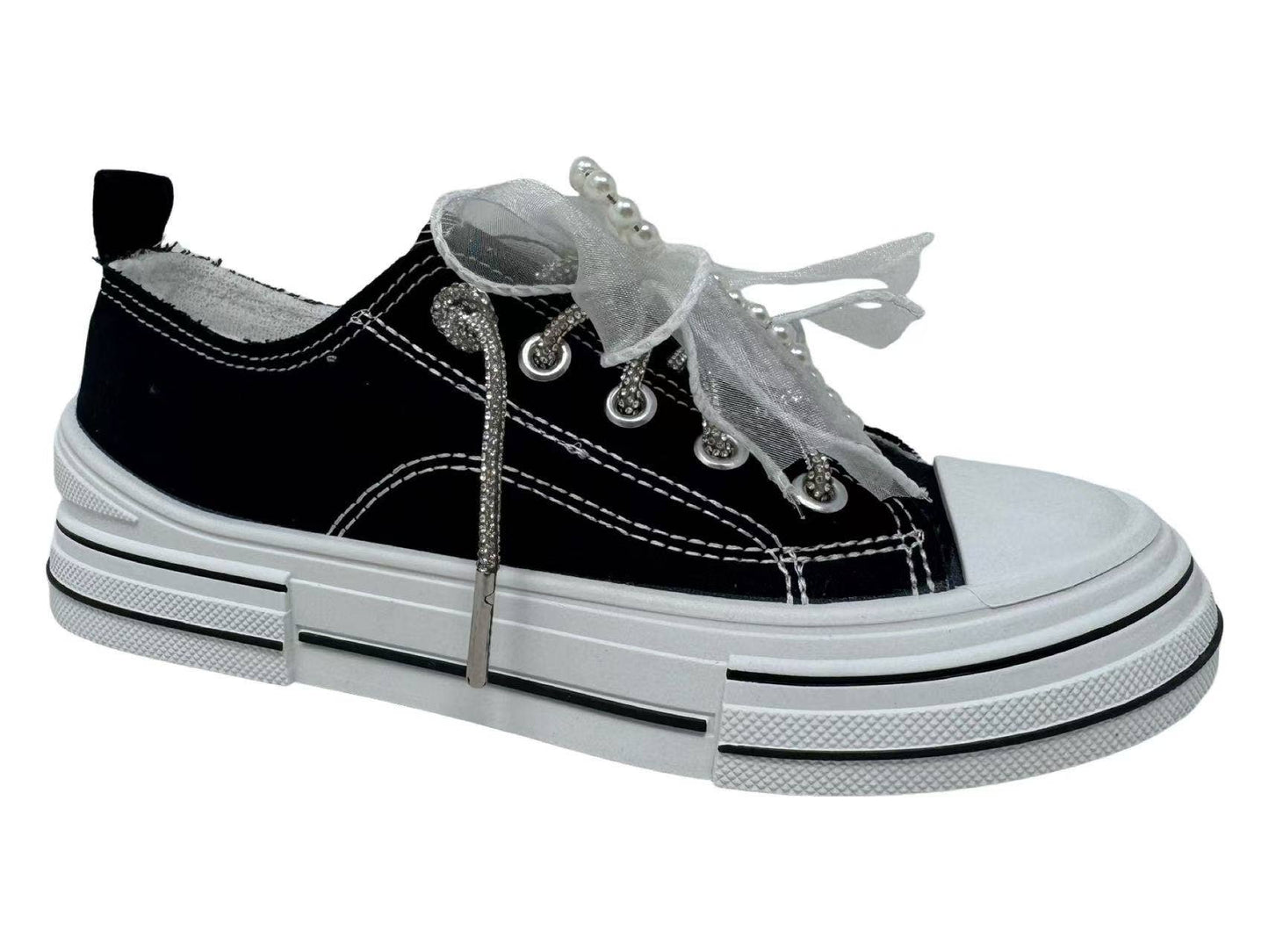 AMAN PEARLS - Very G Women's Sneaker: Natural / 6