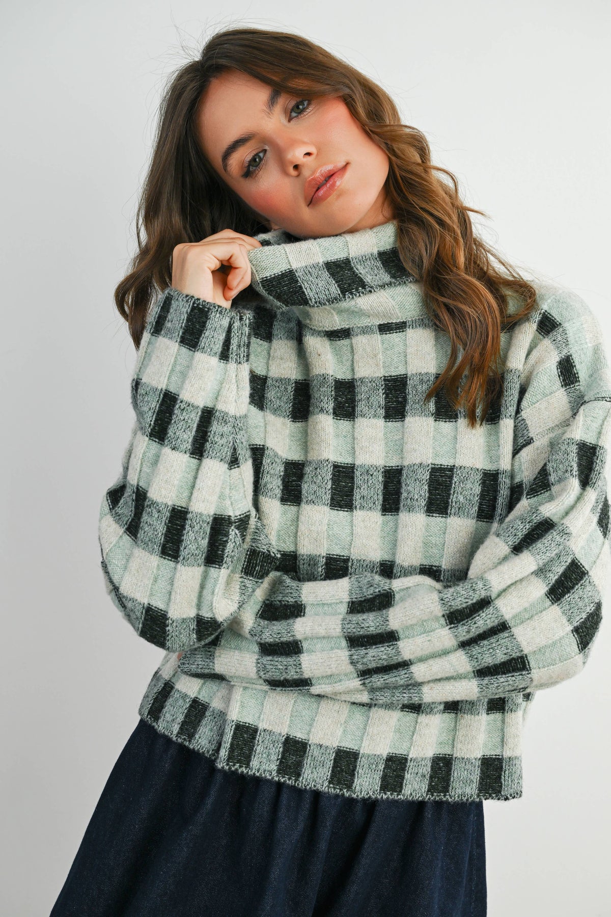 Fall Check Turtleneck Sweater - BMW7532: TAUPE MULTI / S