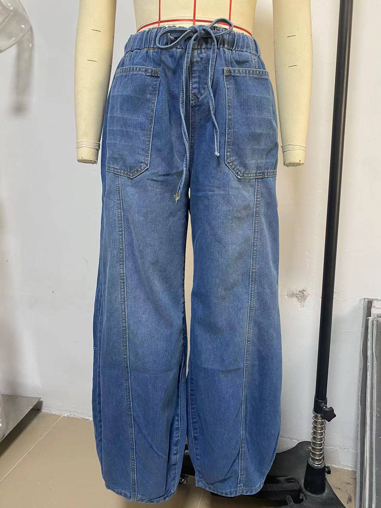 Dark Casual Barrel Jeans