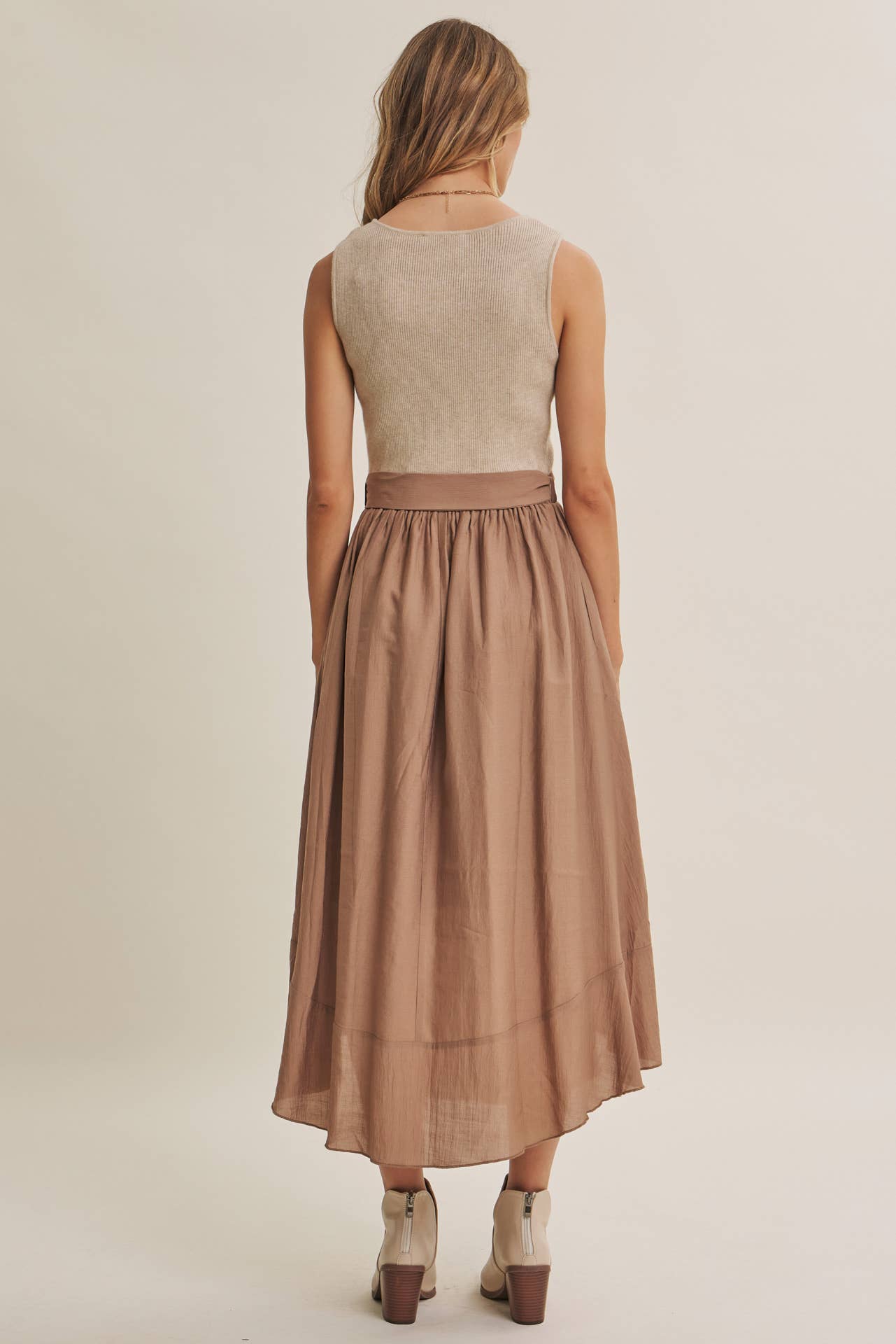 RUSTIC WEEKEND TWOFER MAXI DRESS WITH CASCADING RUFFLES: COCONUT BROWN / S