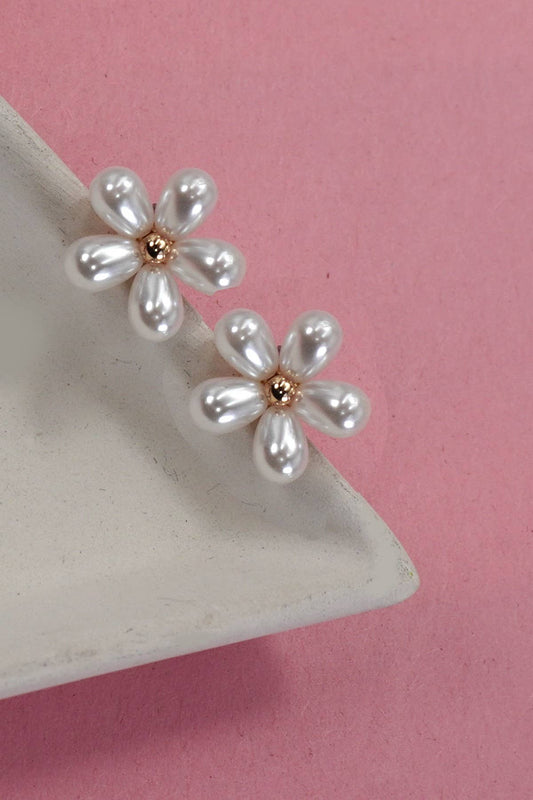 Pearl Daisy Study