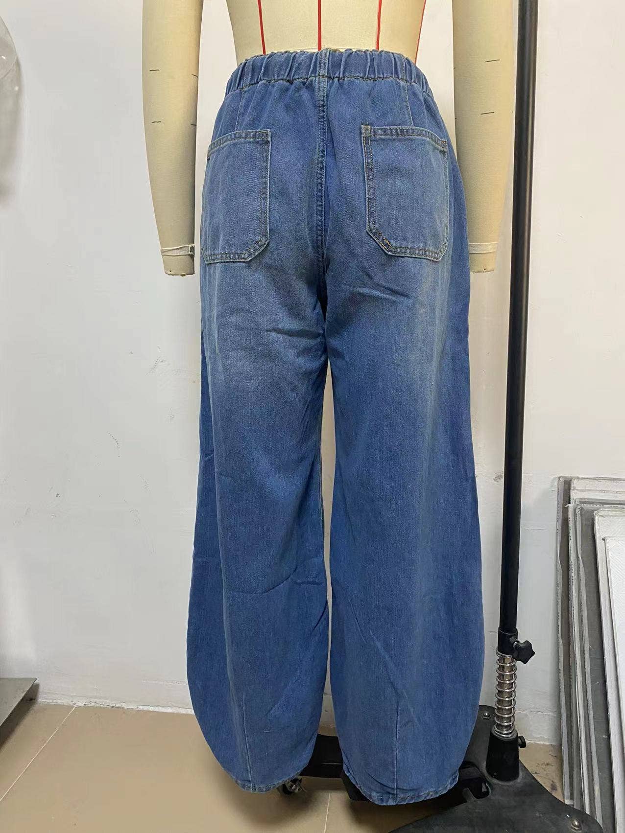 Dark Casual Barrel Jeans